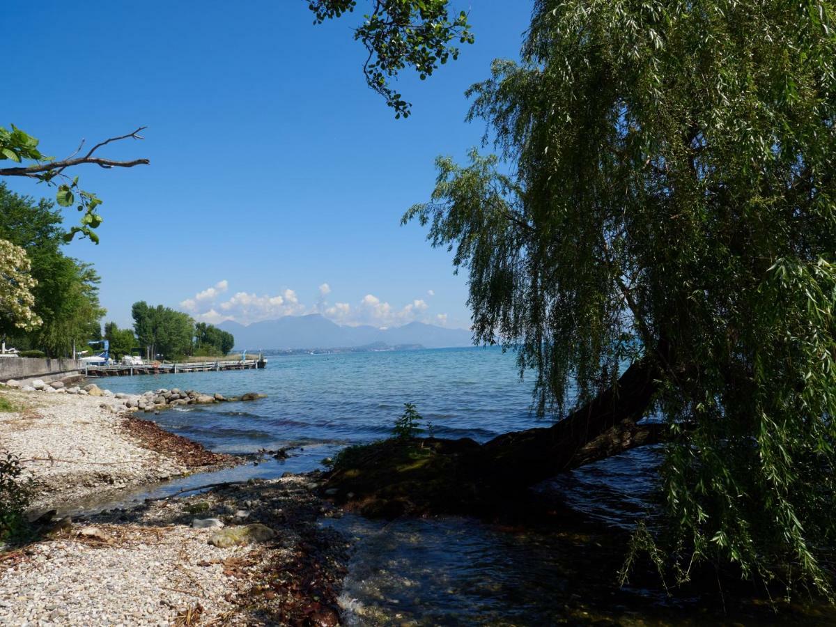 Appartamento Anna Desenzano del Garda Exteriör bild
