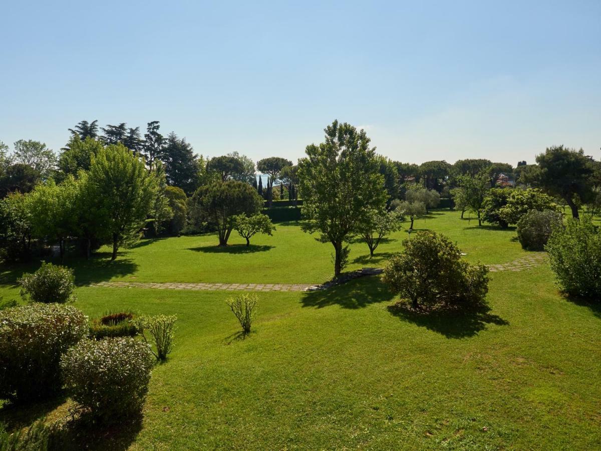 Appartamento Anna Desenzano del Garda Exteriör bild